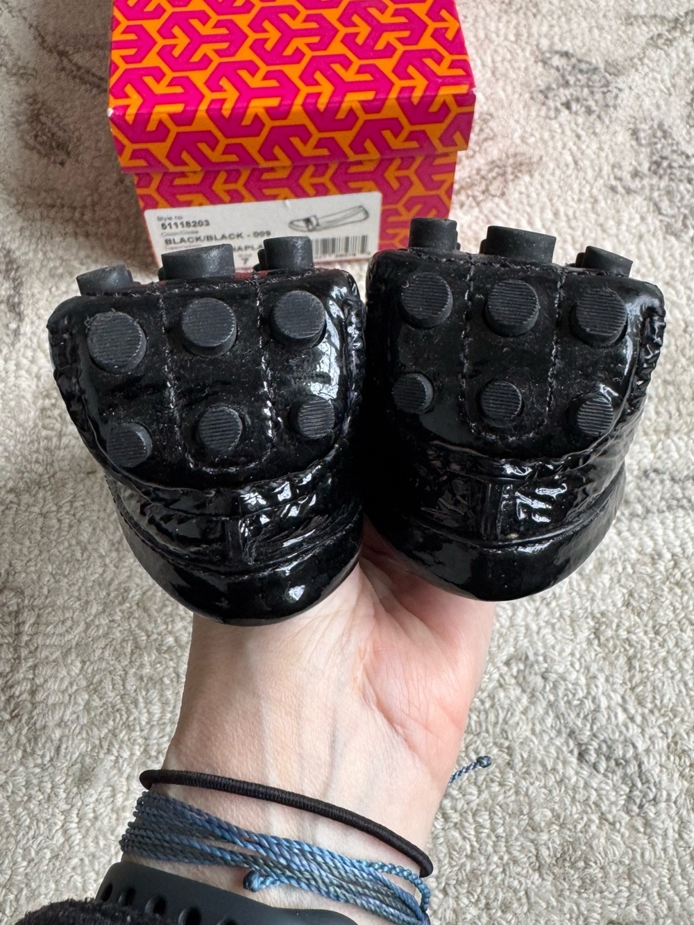 EUC Tory Burch Kendrick Moccasin Driving Shoe In Black Patent - Picture 12 of 12